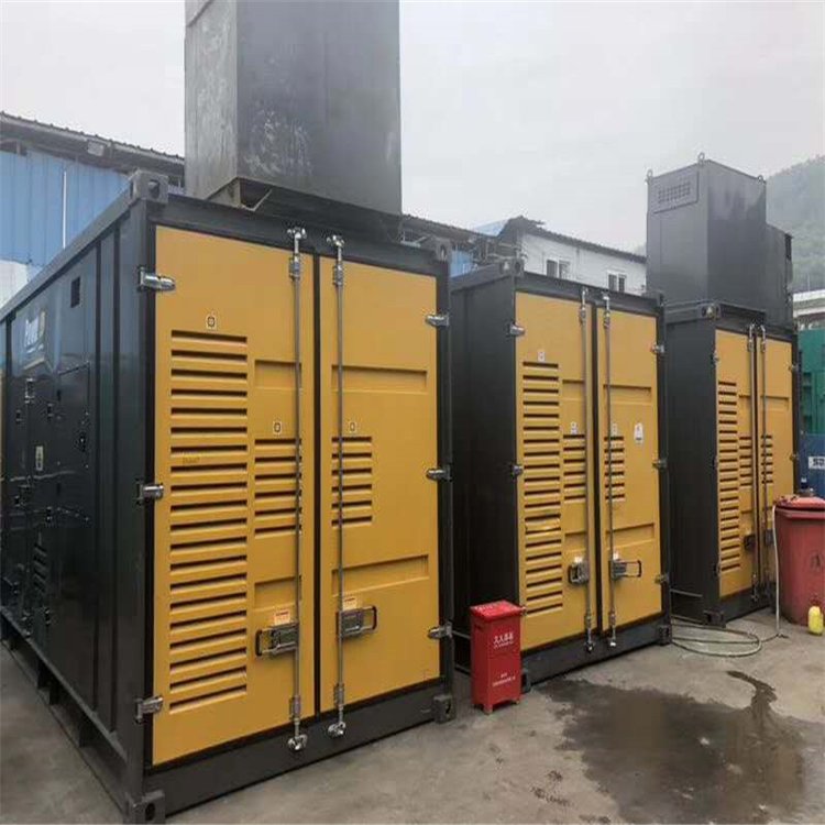 武平温度变化对不同类型欠压保护装置的可靠性影响有何差异？